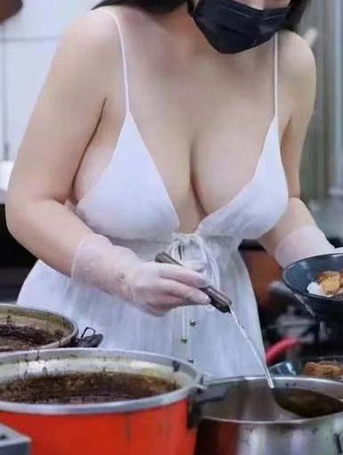 昨天老板带我去上海长宁一个油压个人工作室,真是量身定制的服务